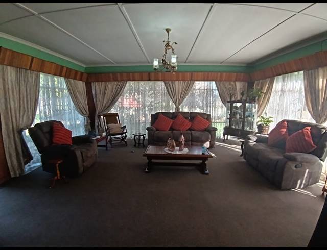 3 BEDROOM HOUSE FOR SALE IN DALVIEW